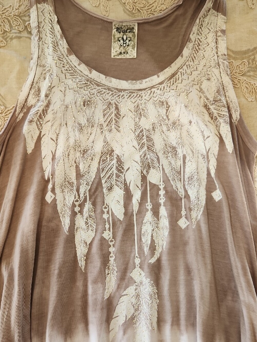 Vocal Taupe and Cream Feather Tie-Dye Tank - Picture 3 of 5